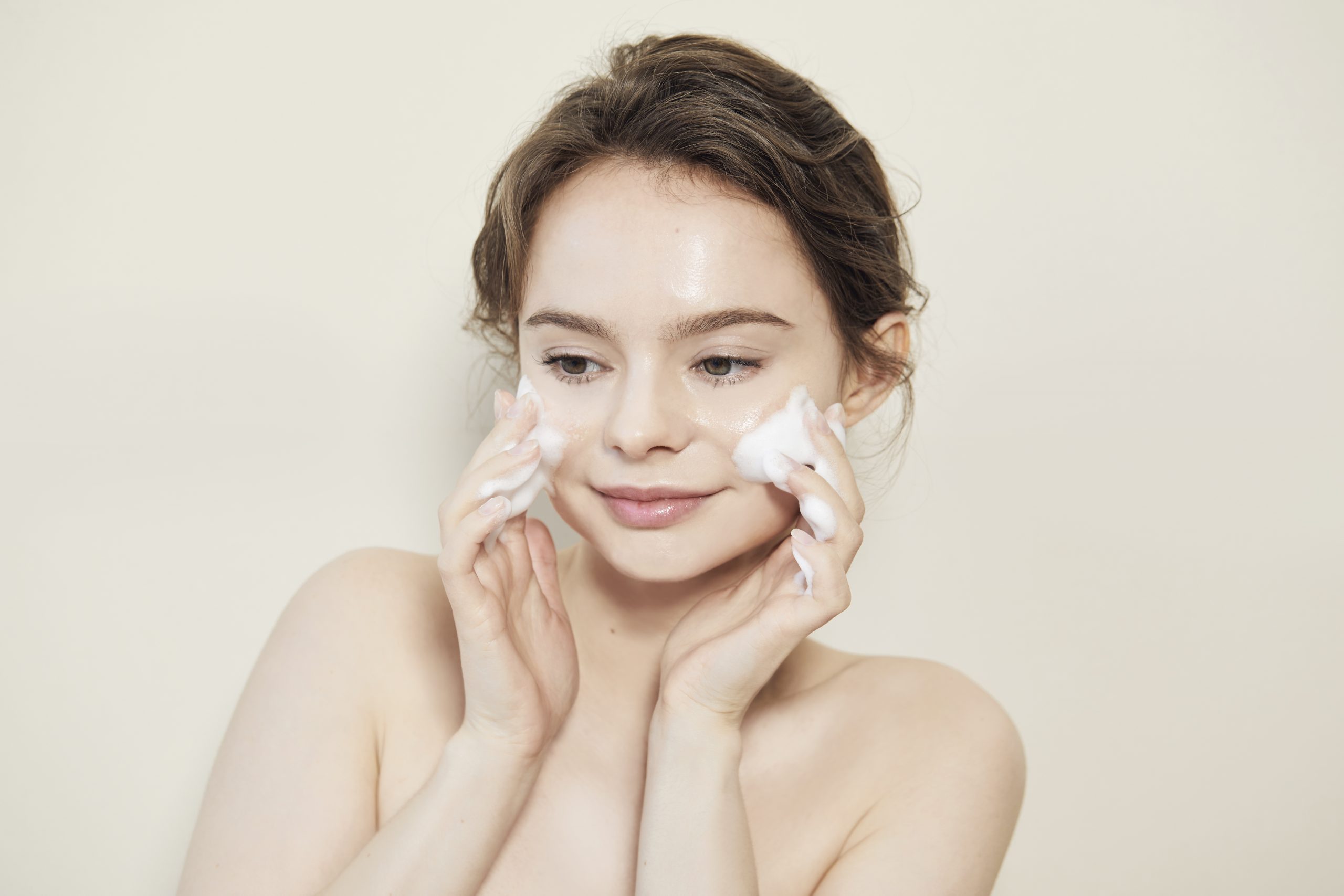 🌸Entdecken Sie die Magie der Hautpflege mit ElishaCoy Premium Gold Collagen Cleansing Foam🌸